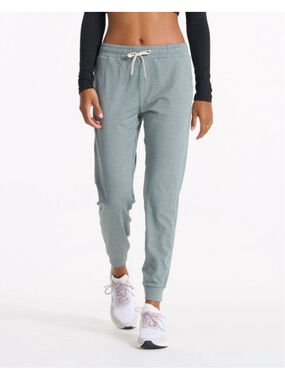 Vuori Women's Sage Green Performance Joggers Pants XS DreamKnit